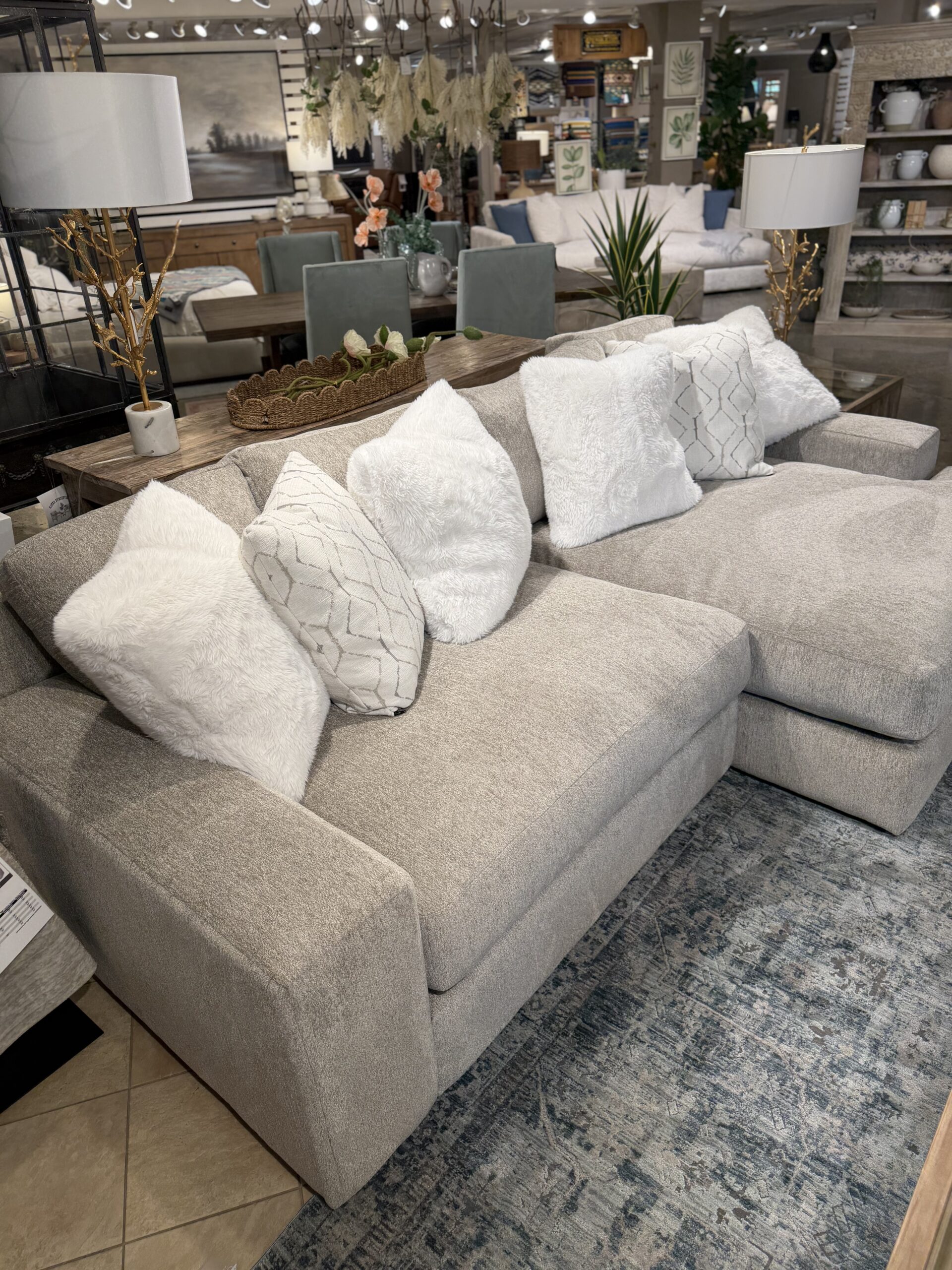 2 PC Sectional in Lux Linen