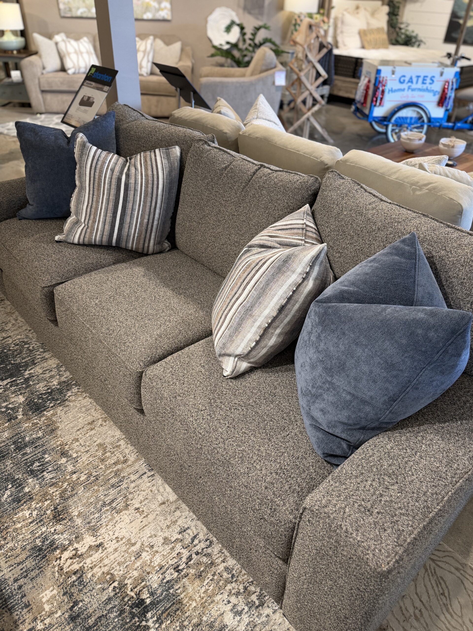 Sofa in Granite Tweed