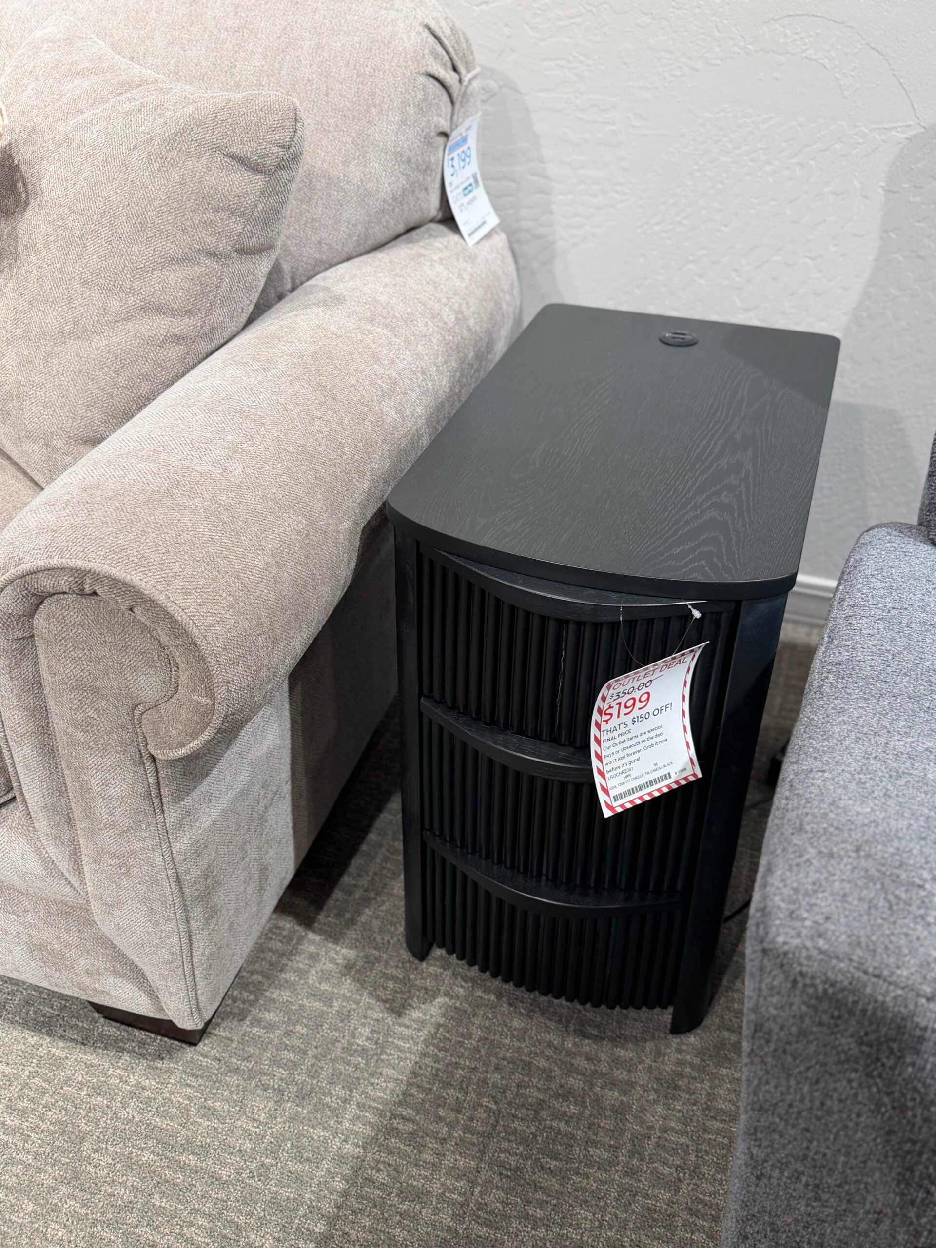 Chair side Table in Black