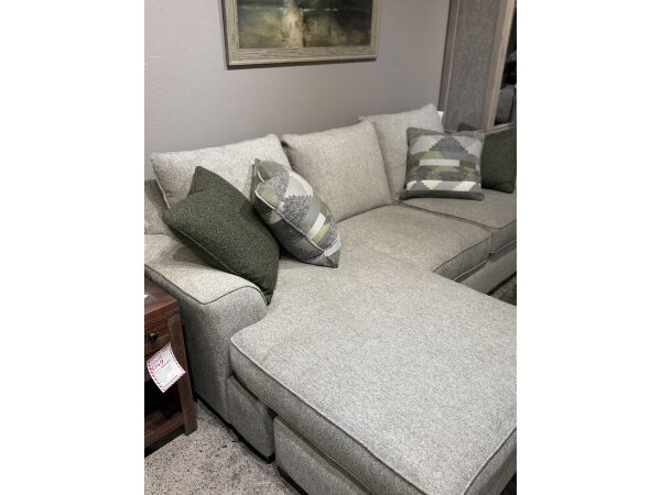 Sofa in Rio Spinach