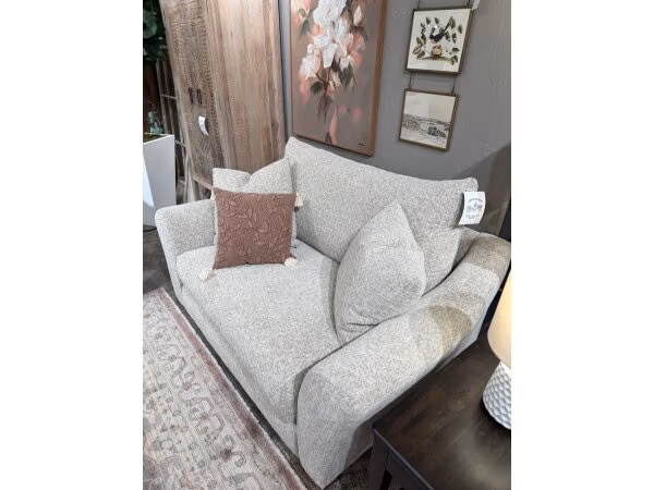 Chair in Escalade Linen